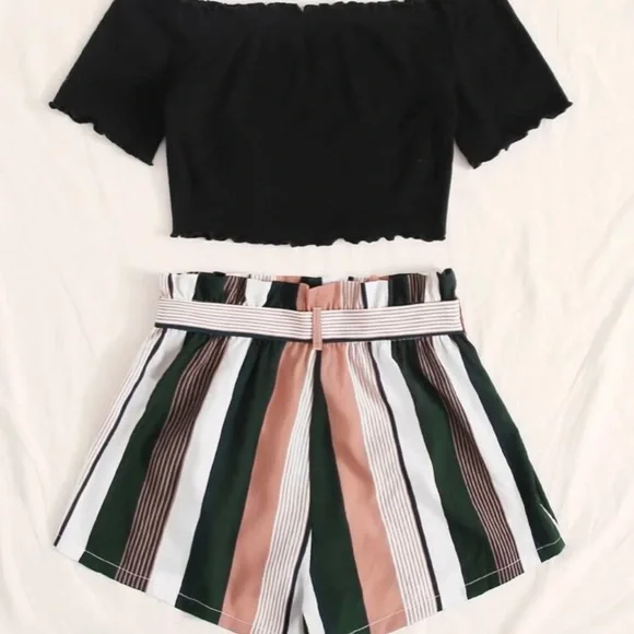 SHEIN Plus Lettuce-Edge Crop Top & Striped Paperbag Shorts Set size 2X (16) - Picture 3 of 6